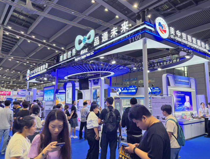 Live Coverage of ANNO Booth at Cross-border Trade & E-commerce Expo, Featuring the AI Latte Art & Photo Printing Coffee Robot Grand Debut