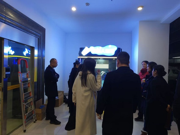 Anno AI Robot Freshly Ground Coffee Kiosk Now Available at Chengdu Jinniu District People‘s Government