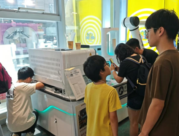 Anno AI Coffee Robot Officially Settles in Galaxy World, Bantian, Longgang District