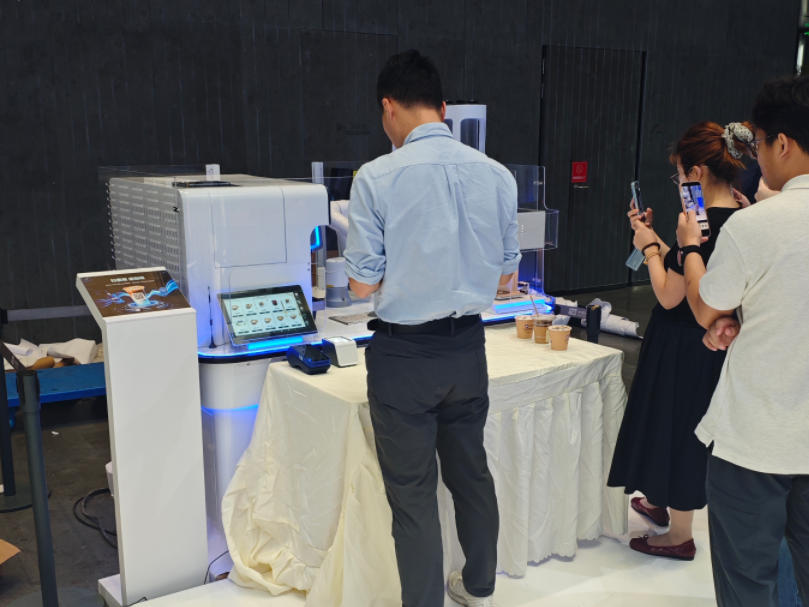 Annuo AI Robotic Coffee Bar Settles at China UnionPay Center Pilot Base, Shanghai