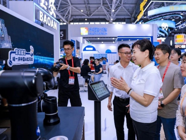 Deputy Mayor of Shenzhen Makes a Special Visit! Anno Dual-Arm AI Latte Printing Robot Stuns the Crowd at Its Debut on China Cultural Industries Fair, Garnering Over 100 Million Online Views!